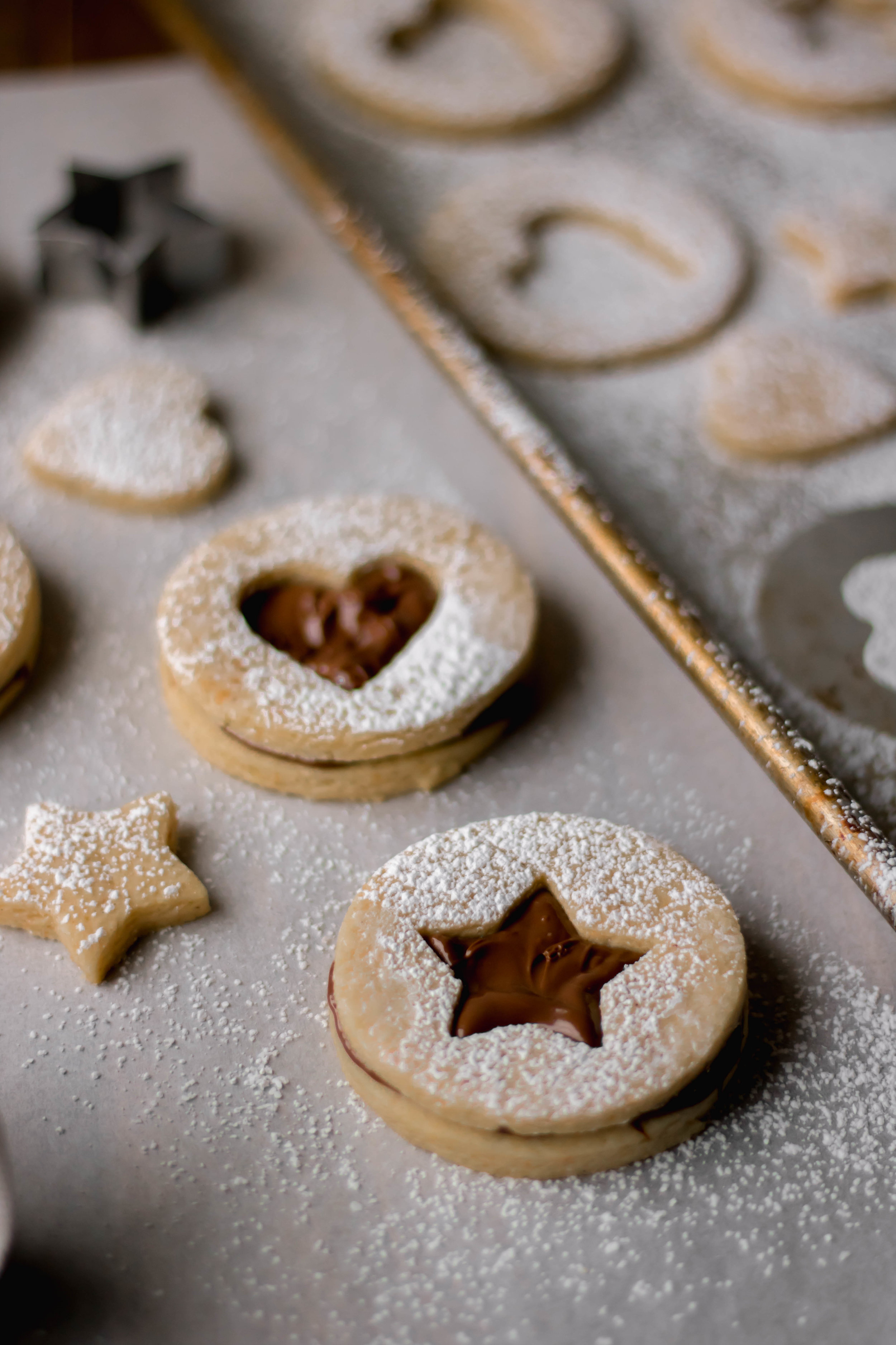 nutella linzer cookies