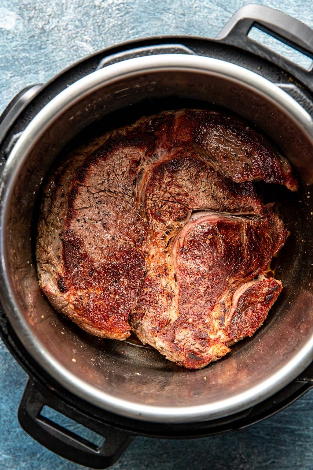 Seared chuck roast in the instant pot