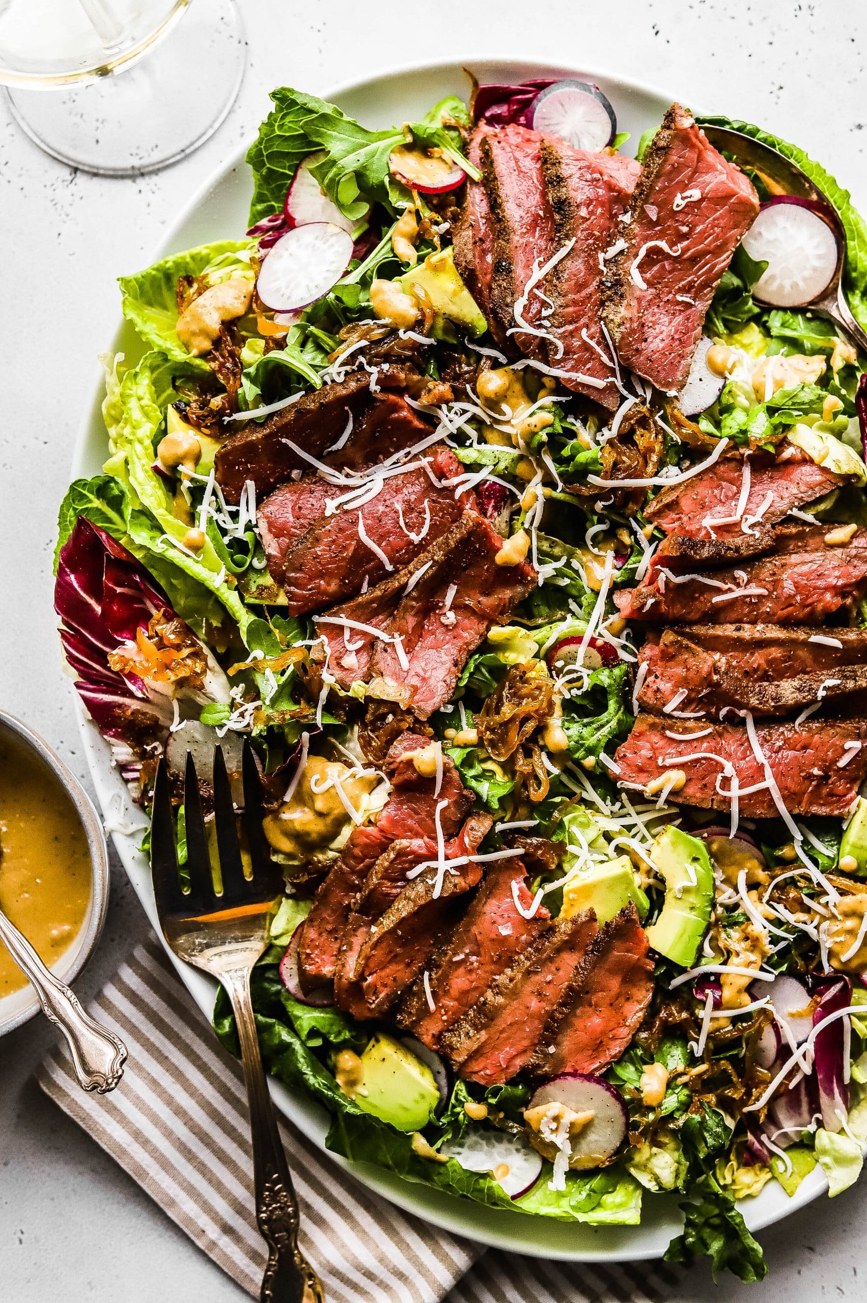 steak and caramelized onion salad