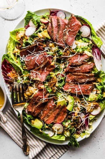 steak and caramelized onion salad