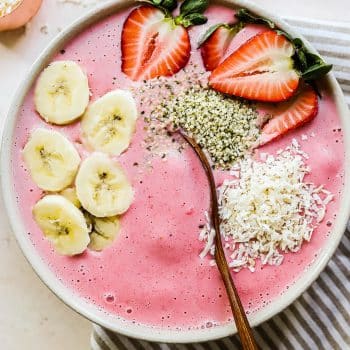Strawberry smoothie bowl