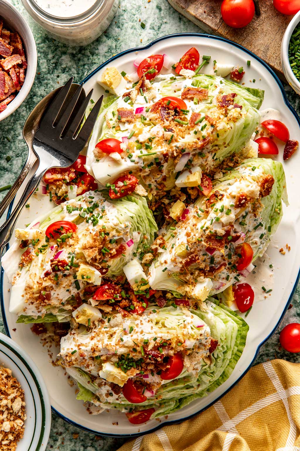 loaded wedge salad recipe