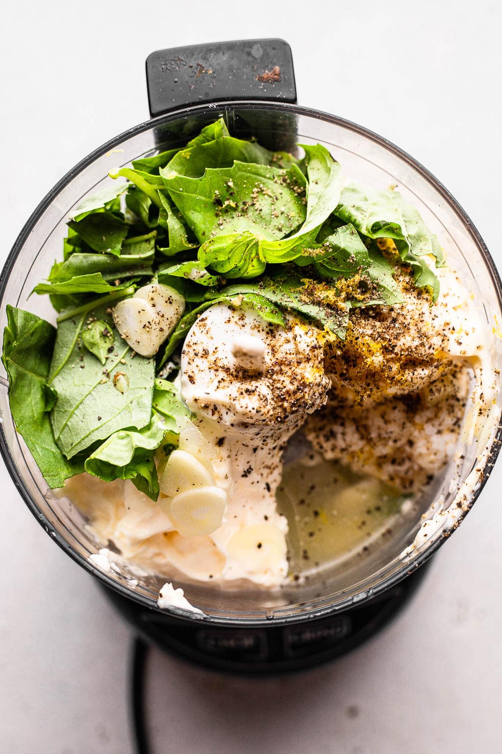 Basil aioli before blending