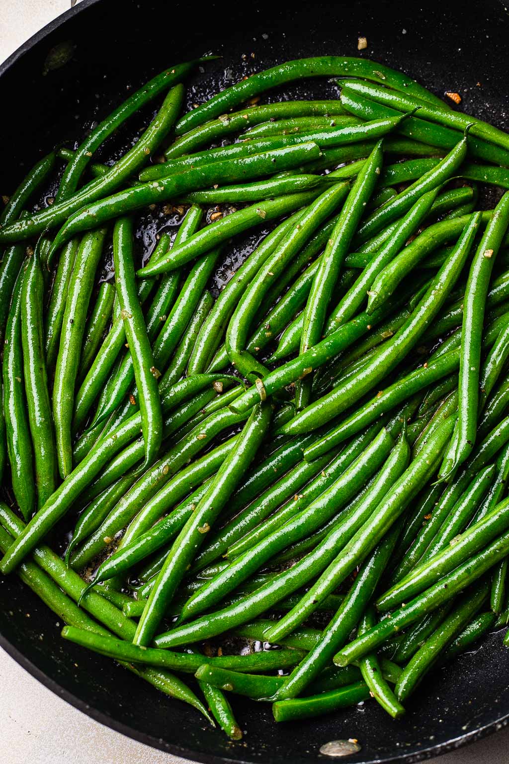 Green beans sautéed in garlic butter 
