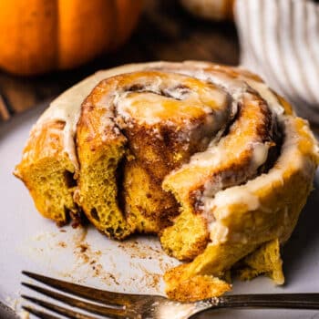 Pumpkin Cinnamon Rolls
