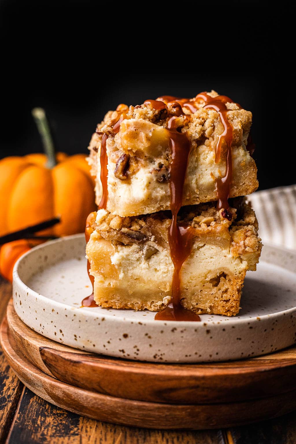 Apple Cheesecake Bars