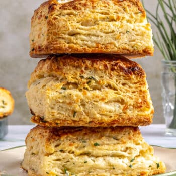 cheddar chive biscuits