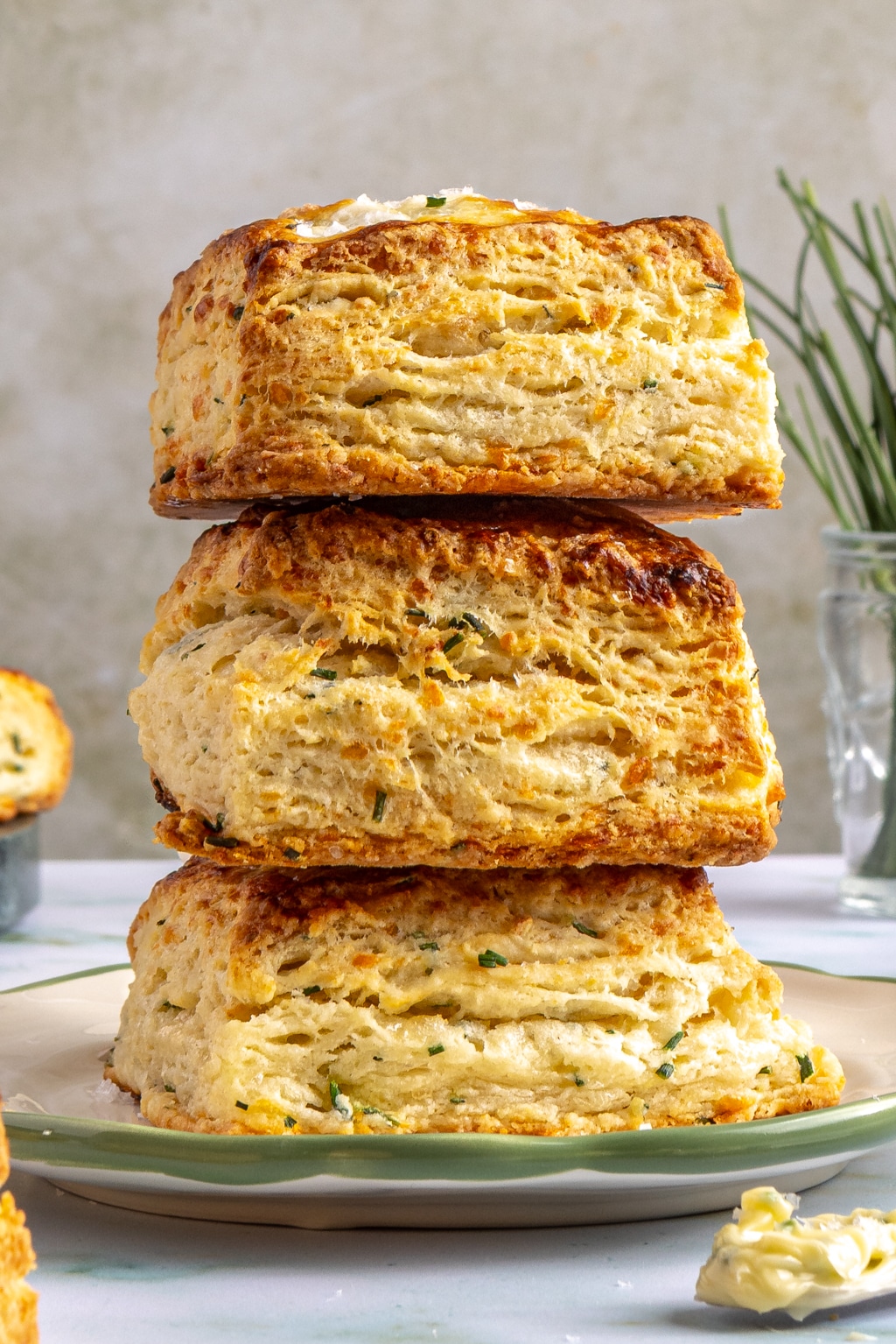 cheddar chive biscuits