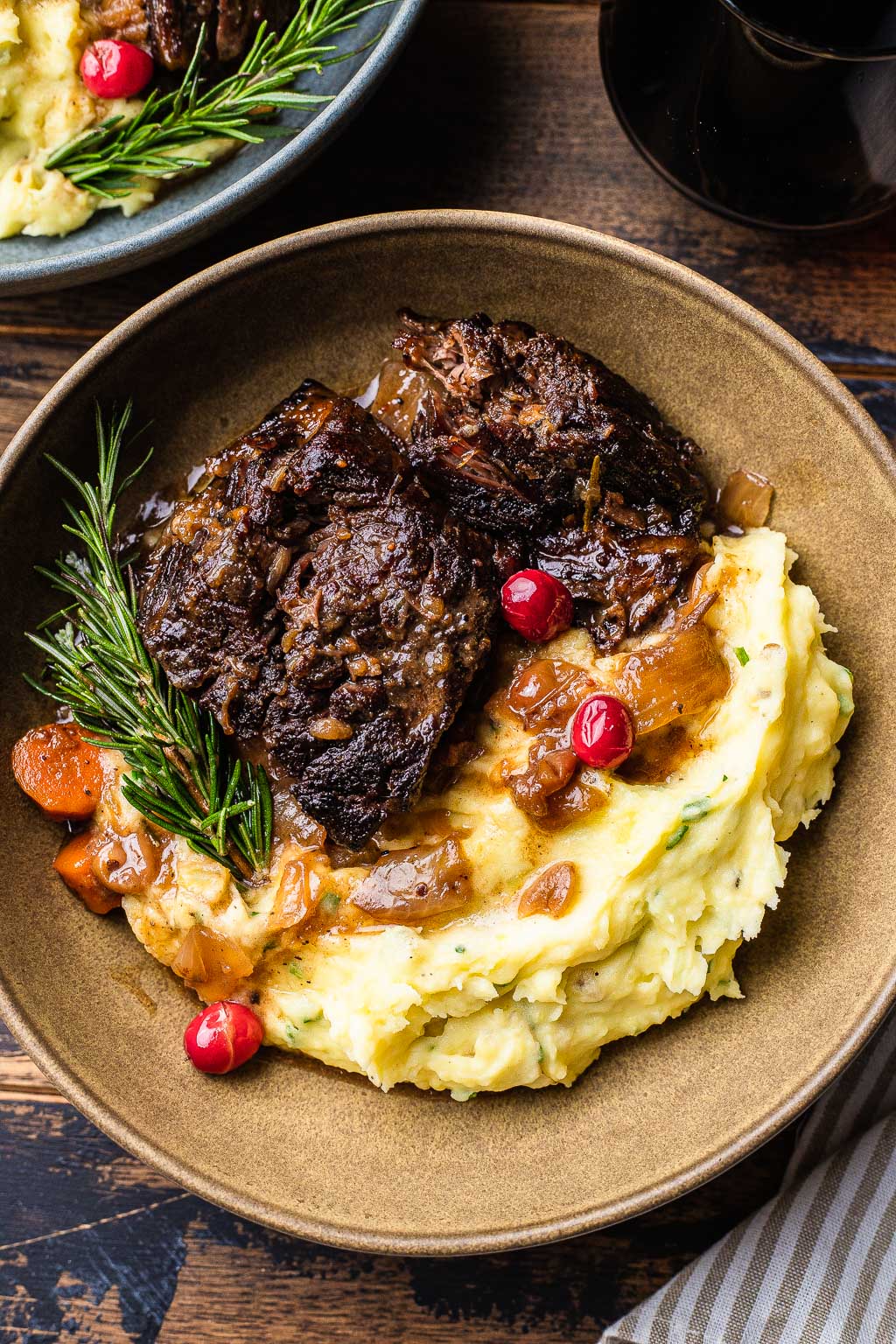 cranberry braised short ribs