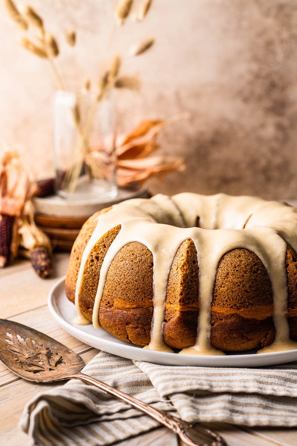 Pumpkin cream cheese bundt cake