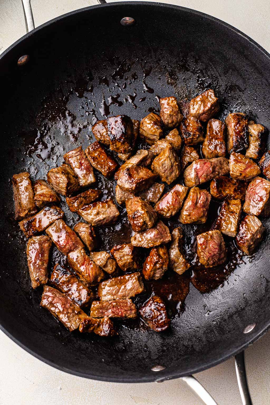 hibachi steak in a skillet 