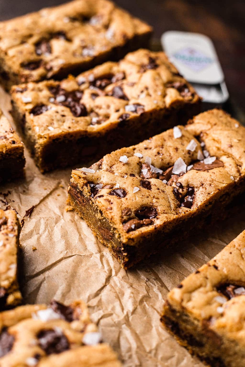 brown butter chocolate chip cookie bars