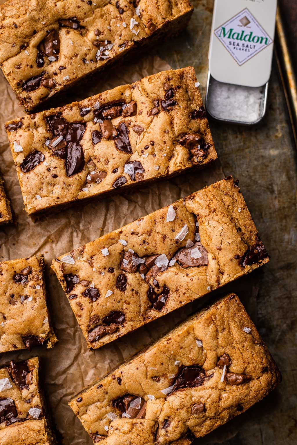 brown butter chocolate chip cookie bars