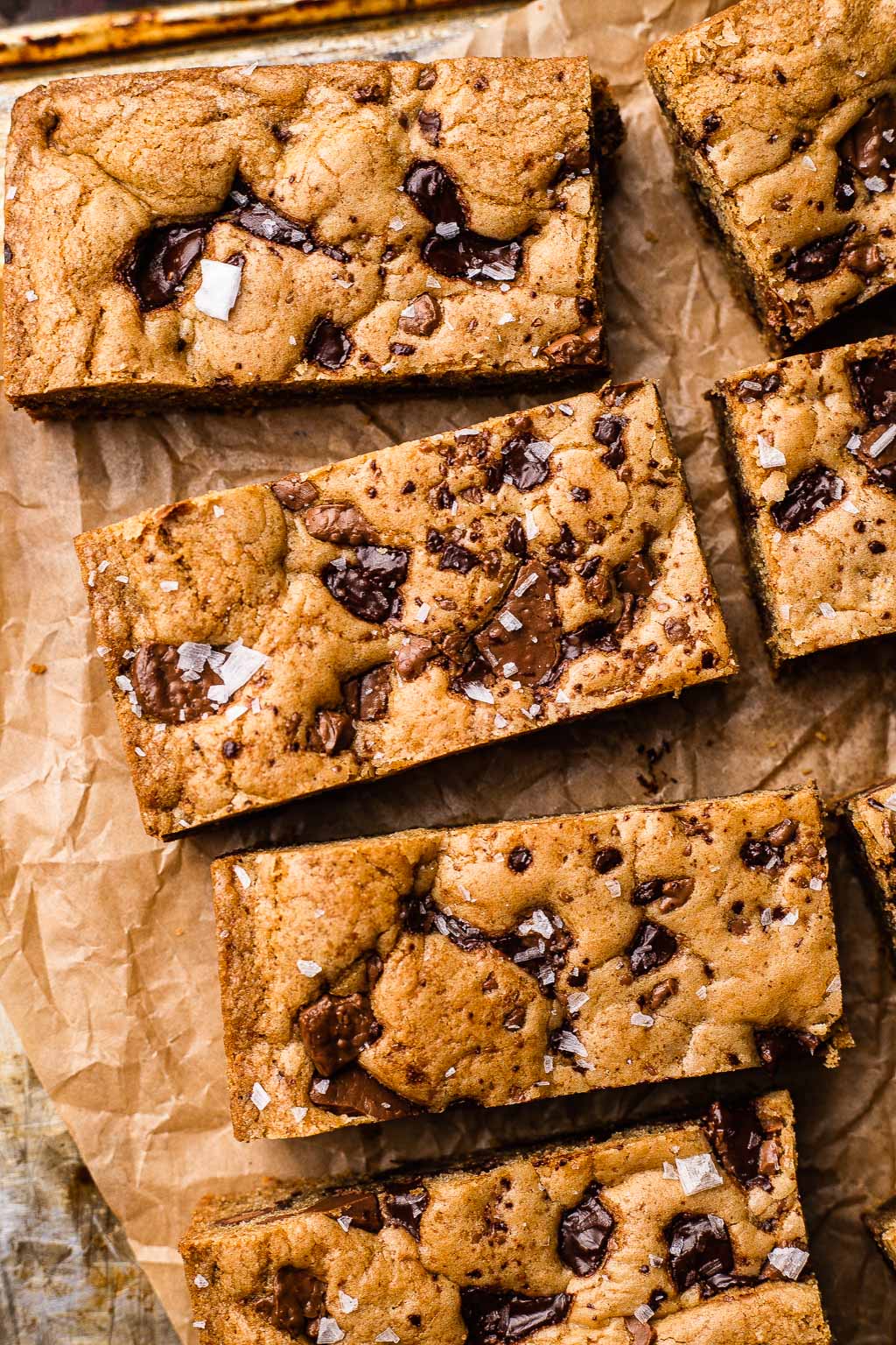 brown butter chocolate chip cookie bars