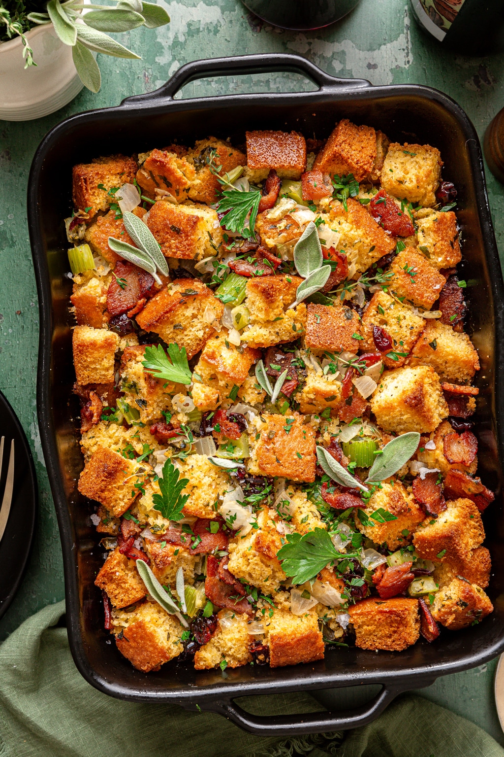 Cornbread stuffing with bacon
