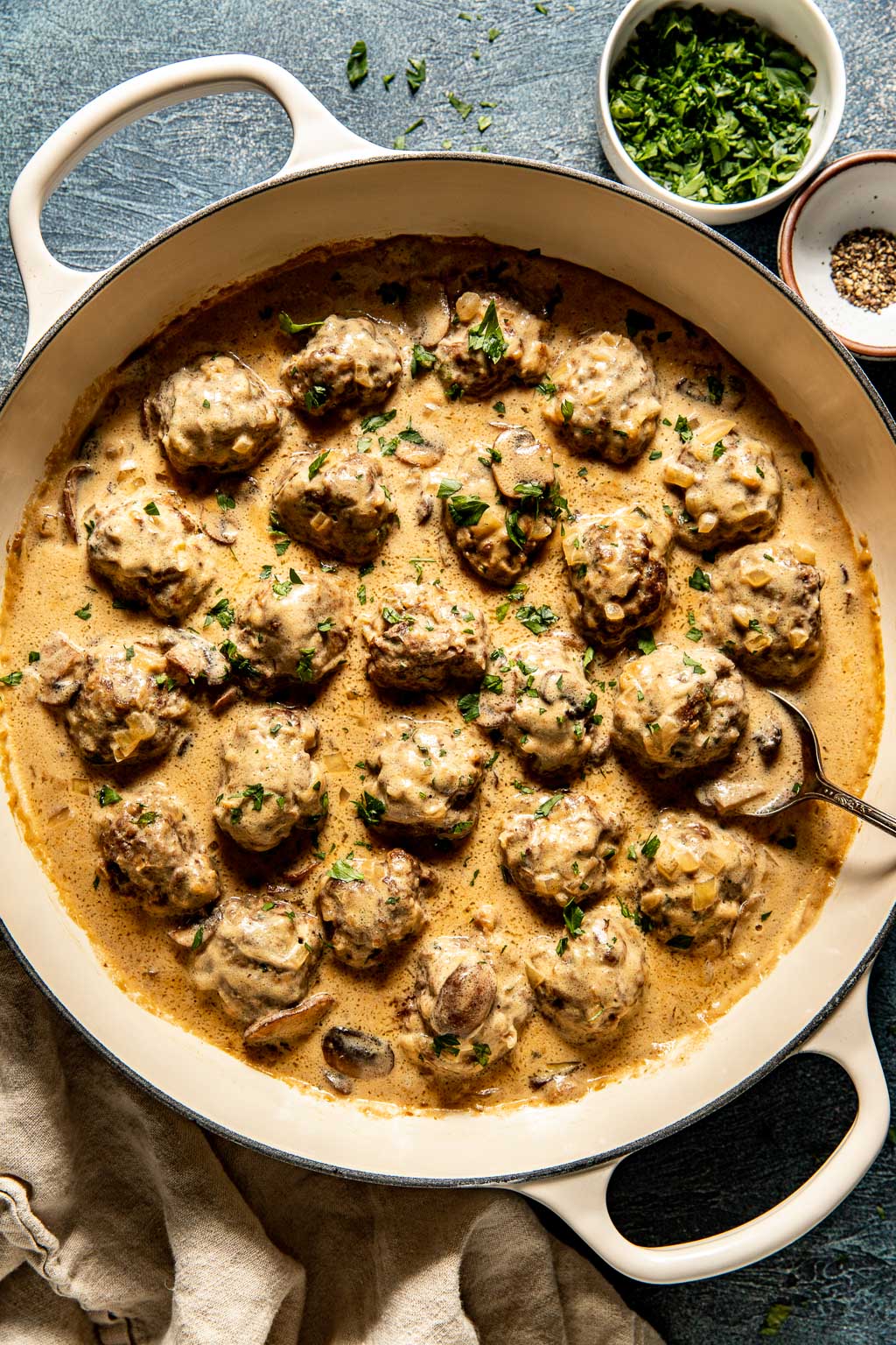 beef stroganoff meatballs