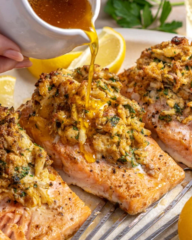 Comment 'salmon' and I'll send the recipe right to your DMs!

This week, I'm sharing all my favorite recipe for an incredible Valentine's Day at home! Why deal with crowds and overpriced restaurants when you could make this Crab Stuffed Salmon that's slathered with a lemony old bay butter that comes together in just about 40 minutes? Easy, delicious, and sophisticated. 

📸: @jessgaertnercreative 
salmon recipes, valentines day recipes, date night at home